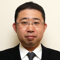 鈴木真央 大阪支社 編集局次長 兼 経済部長