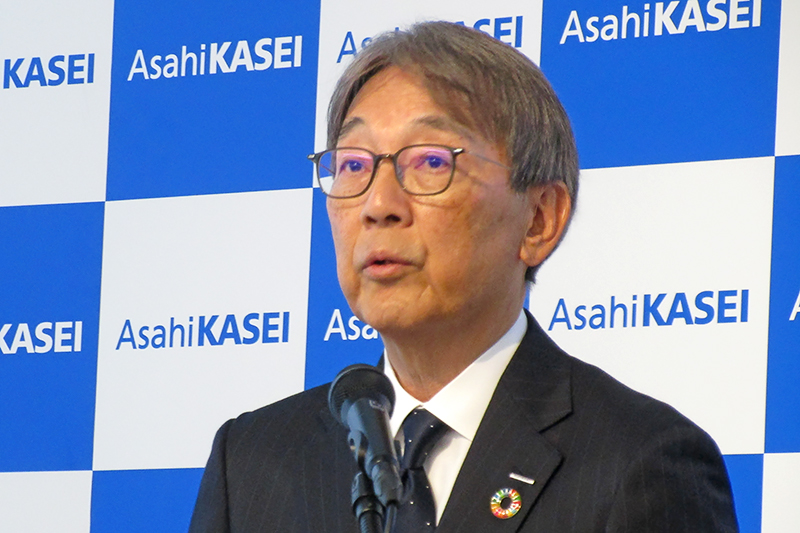 ニュース拡大鏡／旭化成、ヘルスケアに集中　27年度営業益2700億円　新中計策定