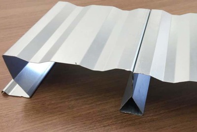 日鉄住金建材、ビルなどの床材向けデッキプレート発売−耐荷重高め軽量化