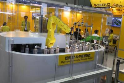 ロボメーカー各社 食品業界に熱い視線 省人化需要を開拓 ロボット ニュース 日刊工業新聞 電子版