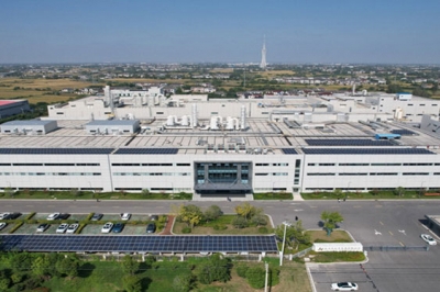 新構造パワー半導体攻勢　YJ、SiCで低価格