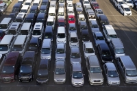 円安、日系車に恩恵　軟調が続き利益押し上げ　輸入車は打撃に